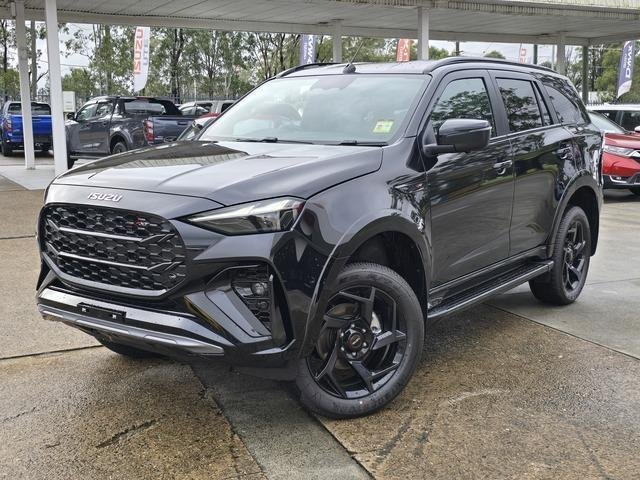 2026 Isuzu MU-X X-TERRAIN