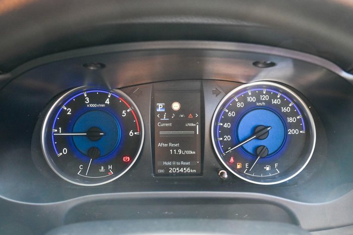 2019 Toyota Hilux SR