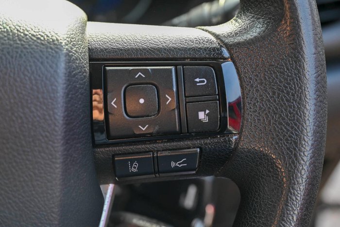 2019 Toyota Hilux SR
