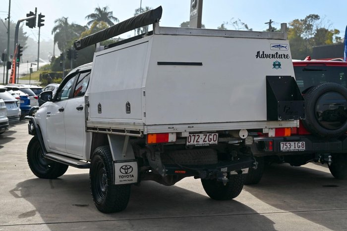 2019 Toyota Hilux SR