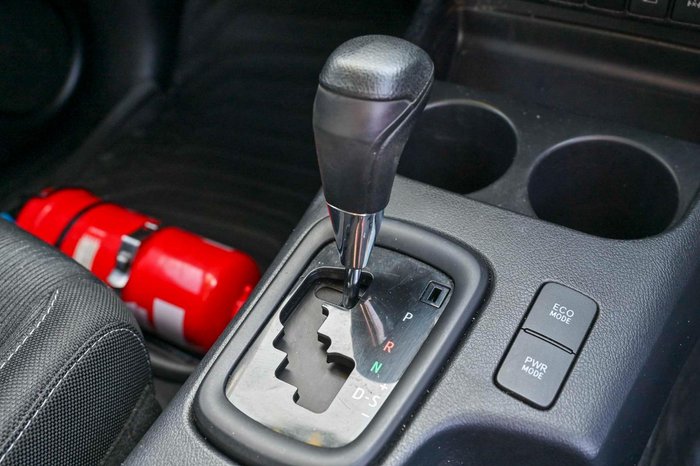 2019 Toyota Hilux SR