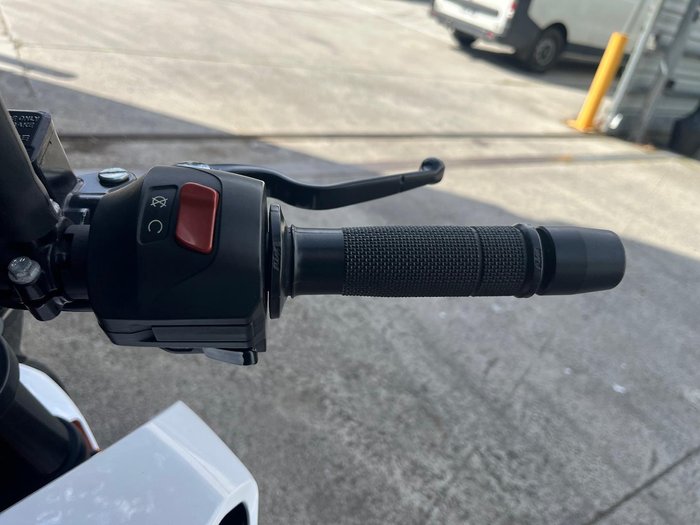 2018 KTM 390 Duke Duke White