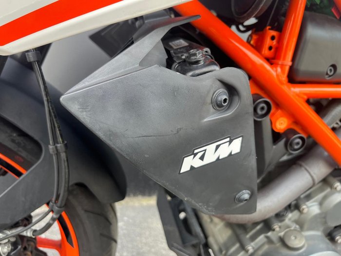 2018 KTM 390 Duke Duke White