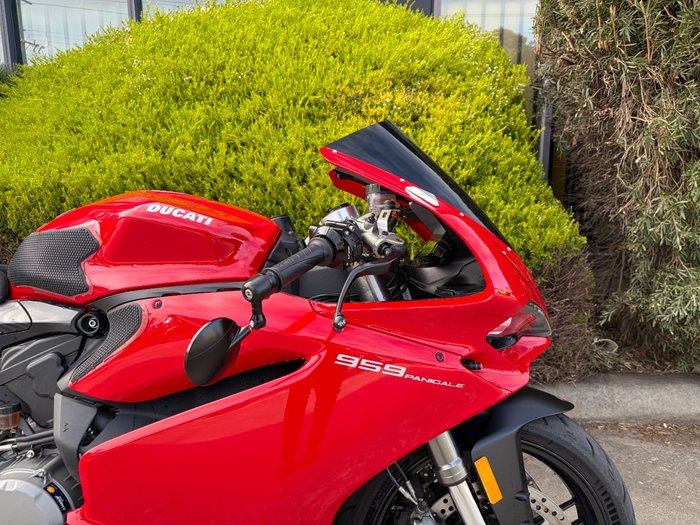 2016 DUCATI