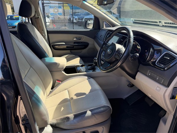 2016 KIA CARNIVAL SLi