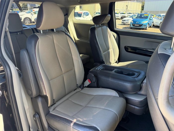2016 KIA CARNIVAL SLi