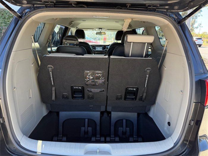 2016 KIA CARNIVAL SLi