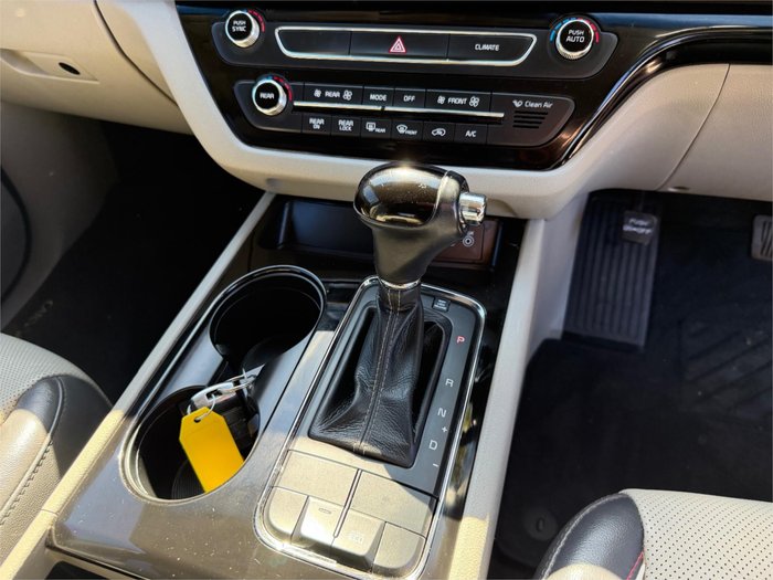 2016 KIA CARNIVAL SLi