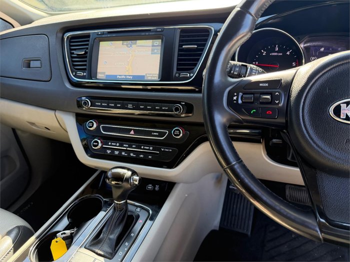 2016 KIA CARNIVAL SLi