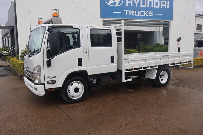 2017 ISUZU NQR 80-190