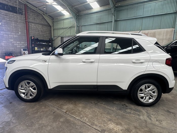 2023 Hyundai Venue (No Badge)