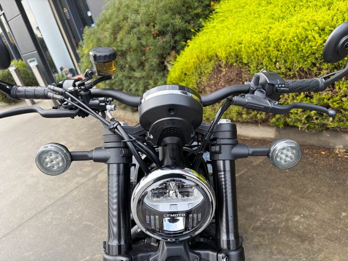 2025 CFMOTO 450 CL-C BOBBER Black