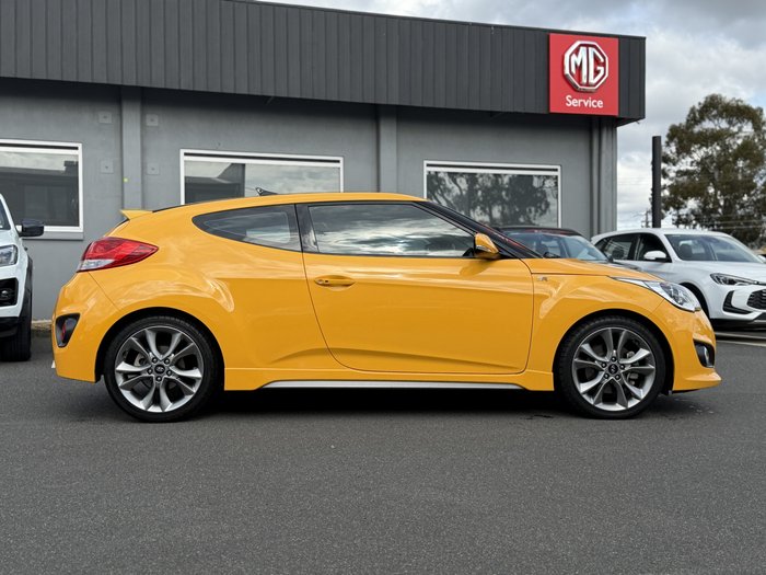 2016 Hyundai Veloster SR Turbo