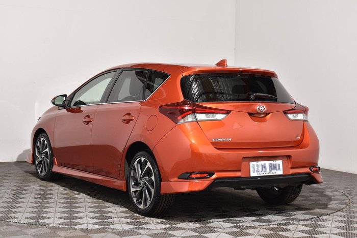 2015 Toyota Corolla ZR