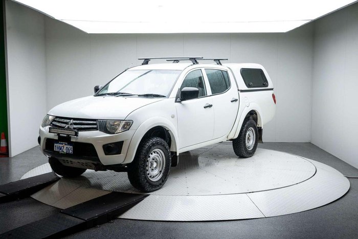 2014 Mitsubishi Triton