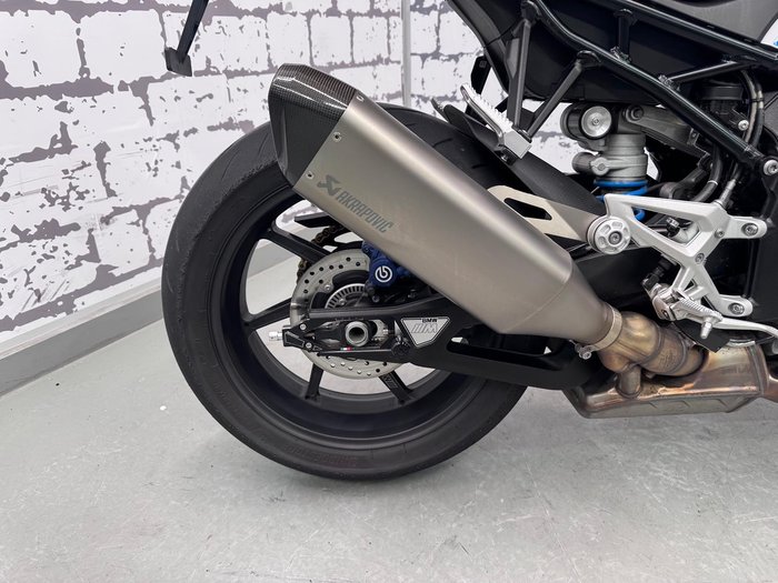 2023 BMW M 1000 R M 1000 White