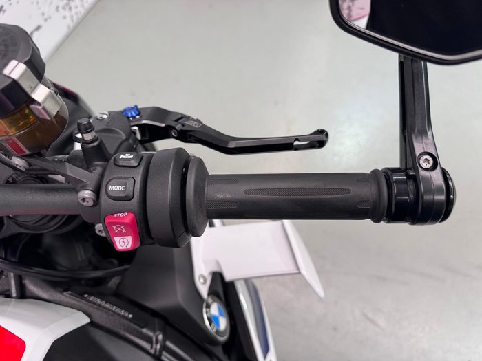 2023 BMW M 1000 R M 1000 White