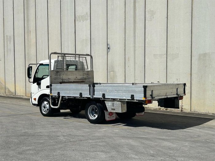 2013 Hino 300 616