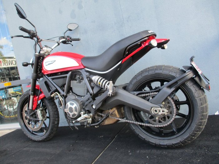 2015 DUCATI SCRAMBLER ICON RED