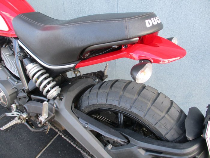 2015 DUCATI SCRAMBLER ICON RED