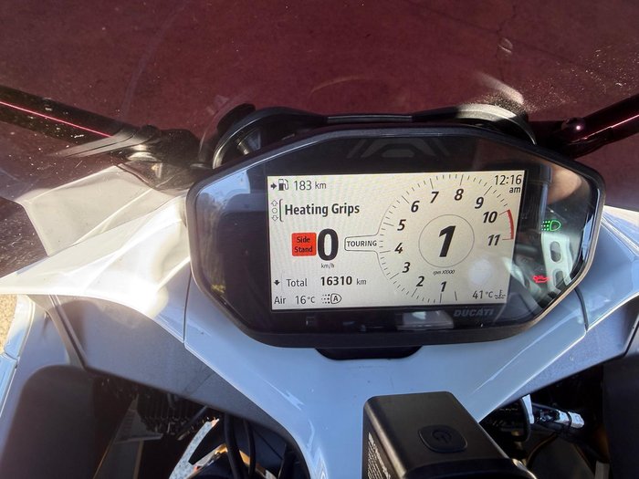 2024 Ducati SuperSport S