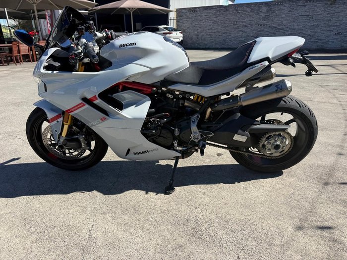 2024 Ducati SuperSport S