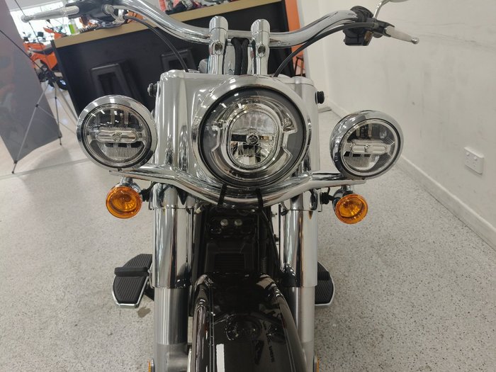 2021 Harley-davidson FLHC HERITAGE CLASSIC (107) Black