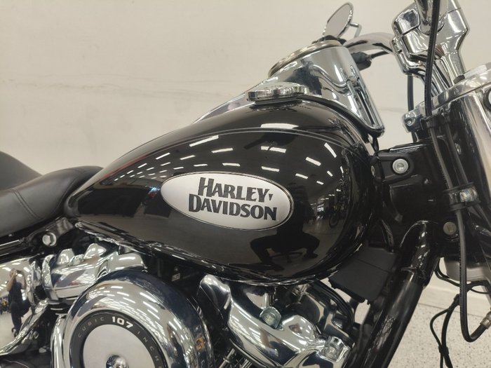 2021 Harley-davidson FLHC HERITAGE CLASSIC (107) Black