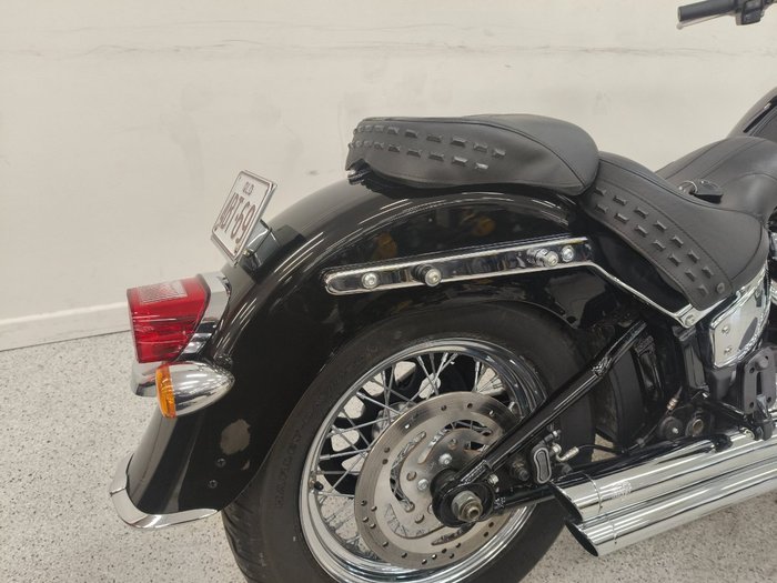 2021 Harley-davidson FLHC HERITAGE CLASSIC (107) Black