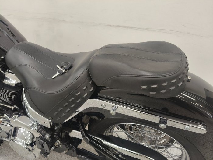 2021 Harley-davidson FLHC HERITAGE CLASSIC (107) Black