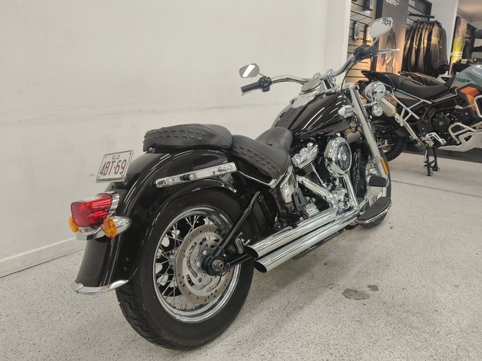 2021 Harley-davidson FLHC HERITAGE CLASSIC (107) Black