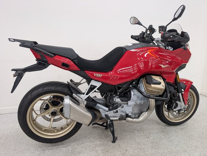 2023 MOTO GUZZI V100 MANDELLO Red