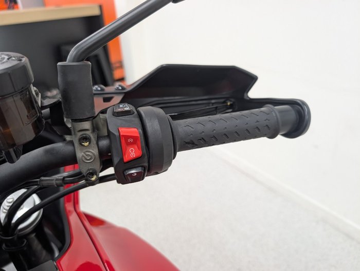 2023 MOTO GUZZI V100 MANDELLO Red