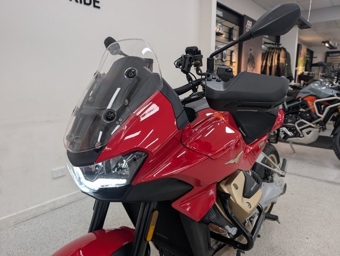 2023 MOTO GUZZI V100 MANDELLO Red