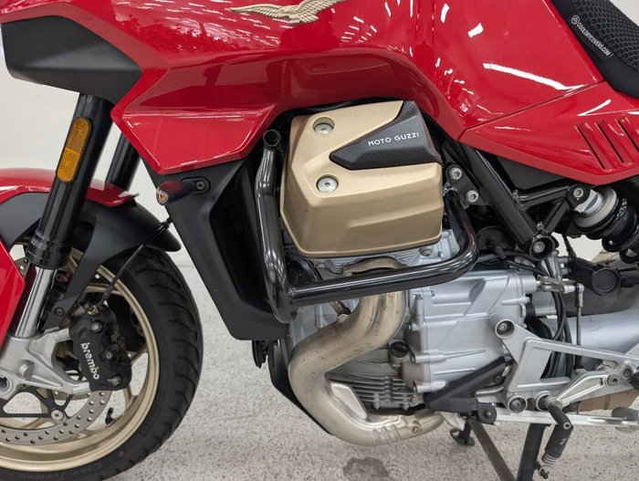 2023 MOTO GUZZI V100 MANDELLO Red