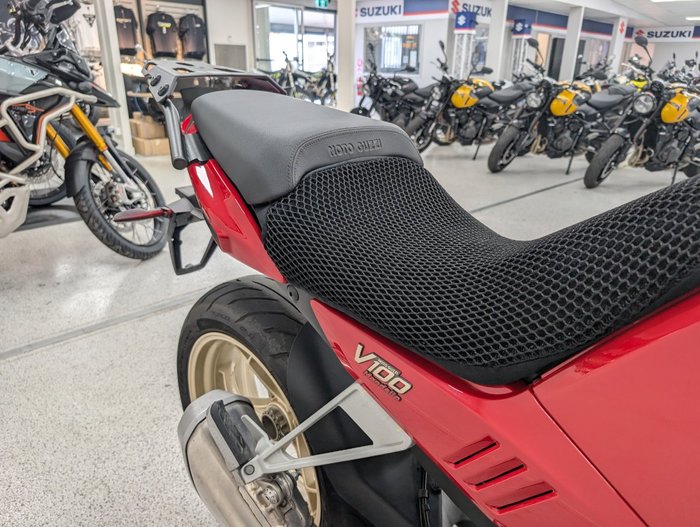 2023 MOTO GUZZI V100 MANDELLO Red