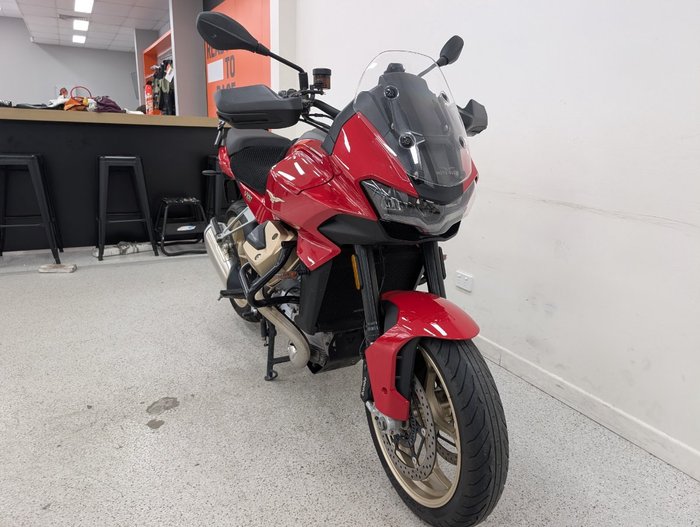 2023 MOTO GUZZI