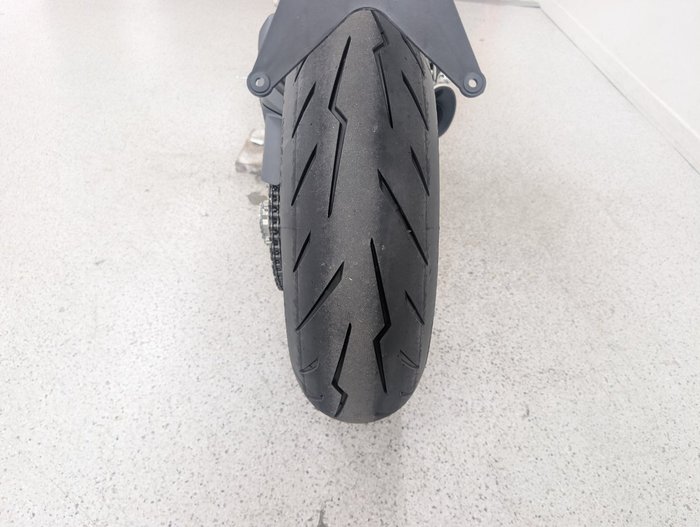 2024 DUCATI STREETFIGHTER V2 Green