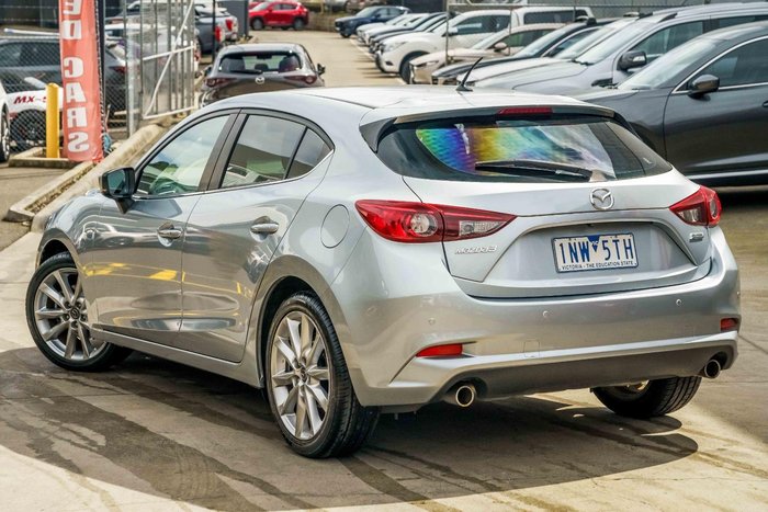 2018 Mazda 3 SP25