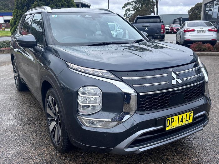 2025 Mitsubishi Outlander Exceed
