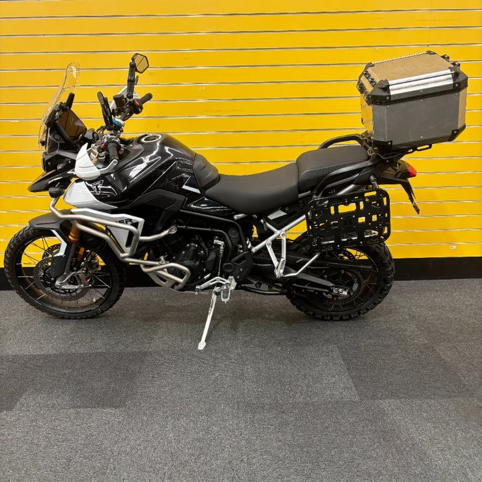 2024 Triumph TIGER 900 GT Black