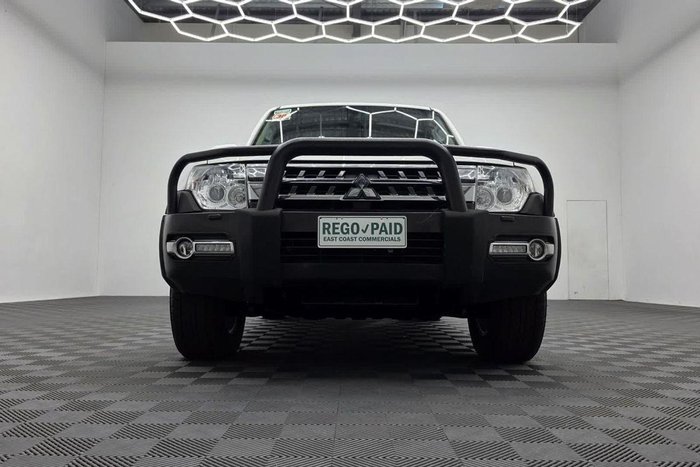 2021 Mitsubishi Pajero