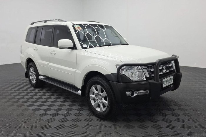 2021 Mitsubishi Pajero