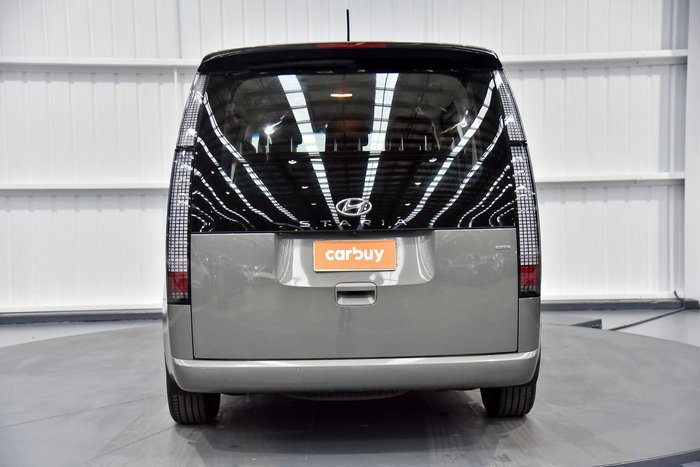 2022 Hyundai STARIA