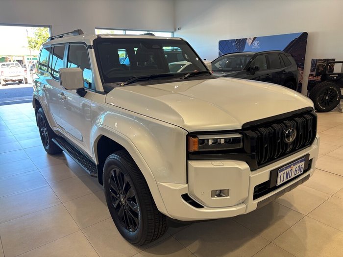 2024 Toyota Prado