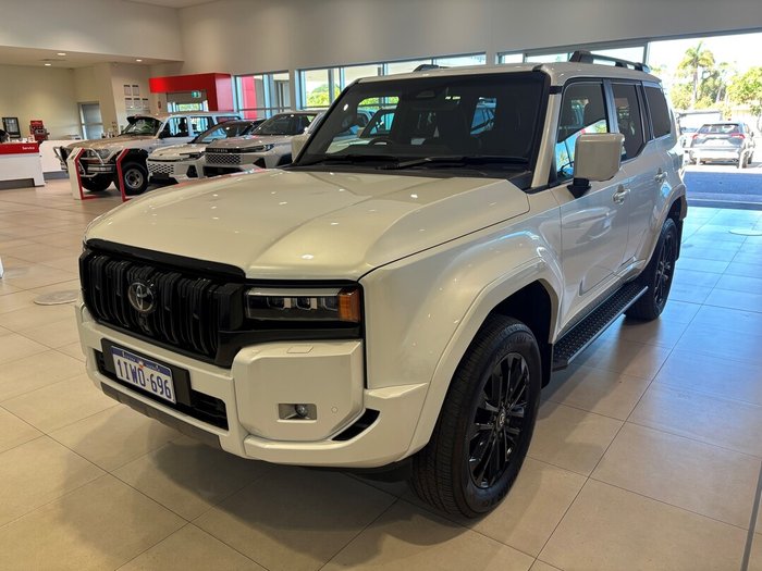 2024 Toyota Prado