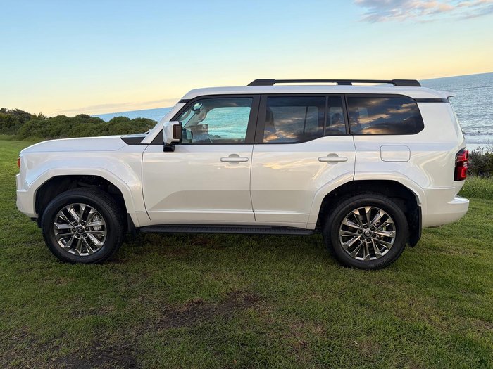 2025 Toyota Landcruiser Prado Kakadu