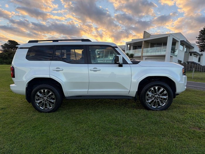 2025 Toyota Landcruiser Prado Kakadu