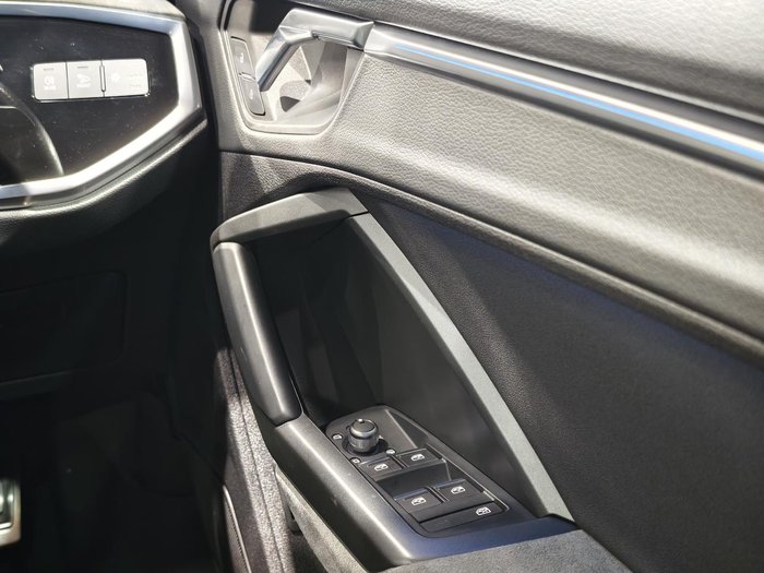 2021 Audi Q3 40 TFSI S line