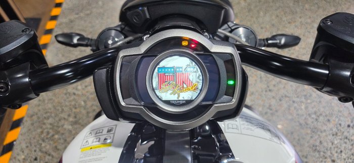 2025 Triumph ROCKET 3 R EVEL KNIEVEL SILVER